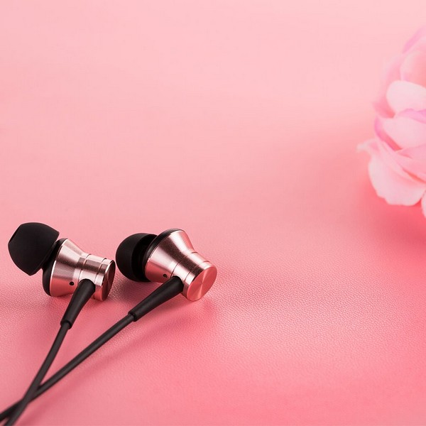 Проводная гарнитура 1MORE Piston Fit In-Ear (E1009) розовый/черный